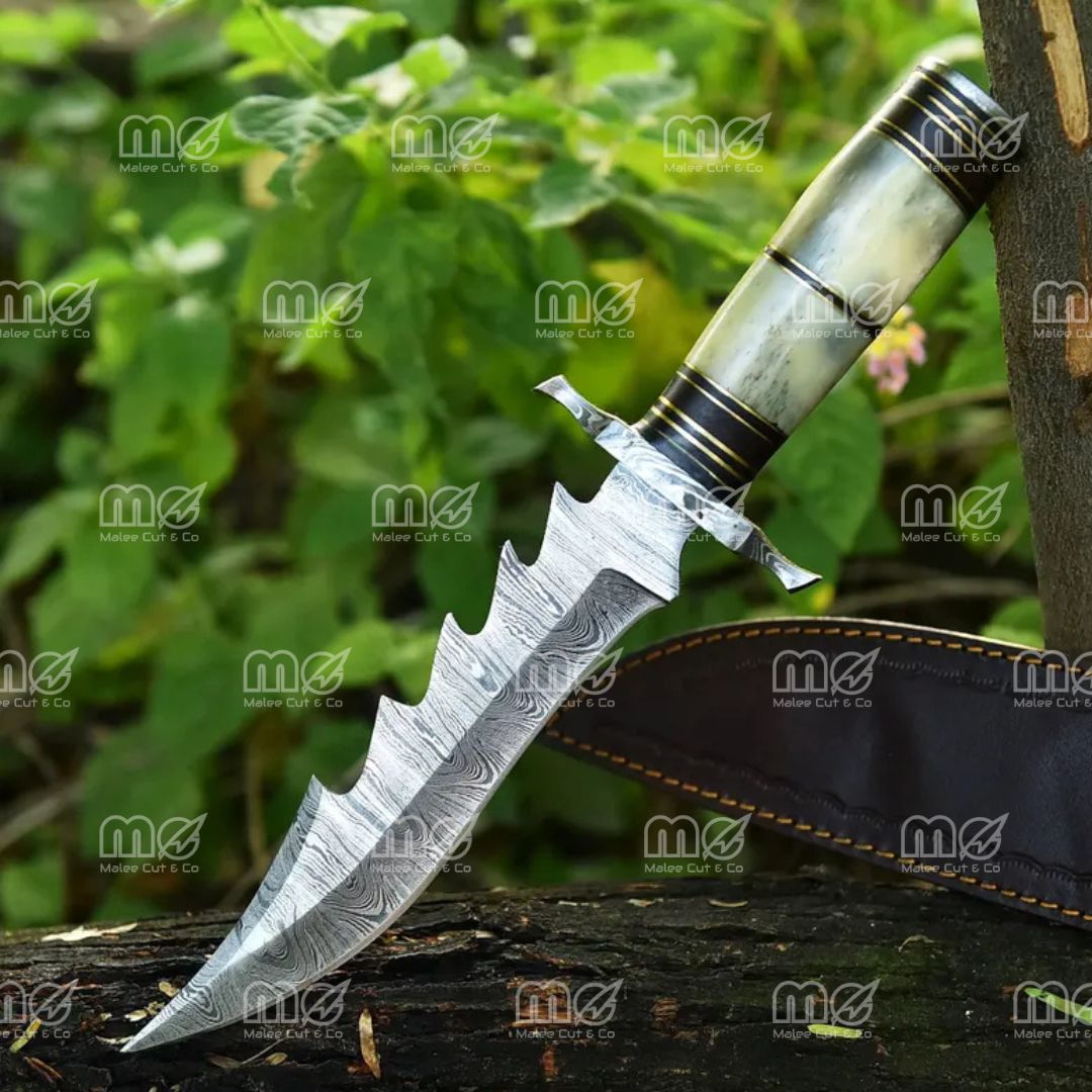 Handmade Damascus Steel Hunting Knife – Survival & Camping Tool