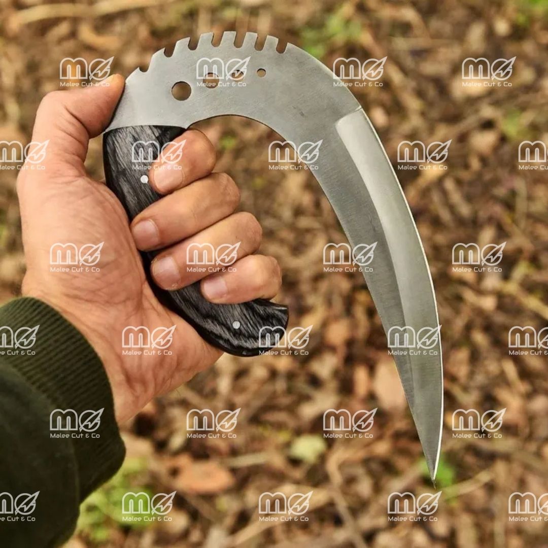 Alaskan Ulu Handmade Carbon Steel Pizza Cutter