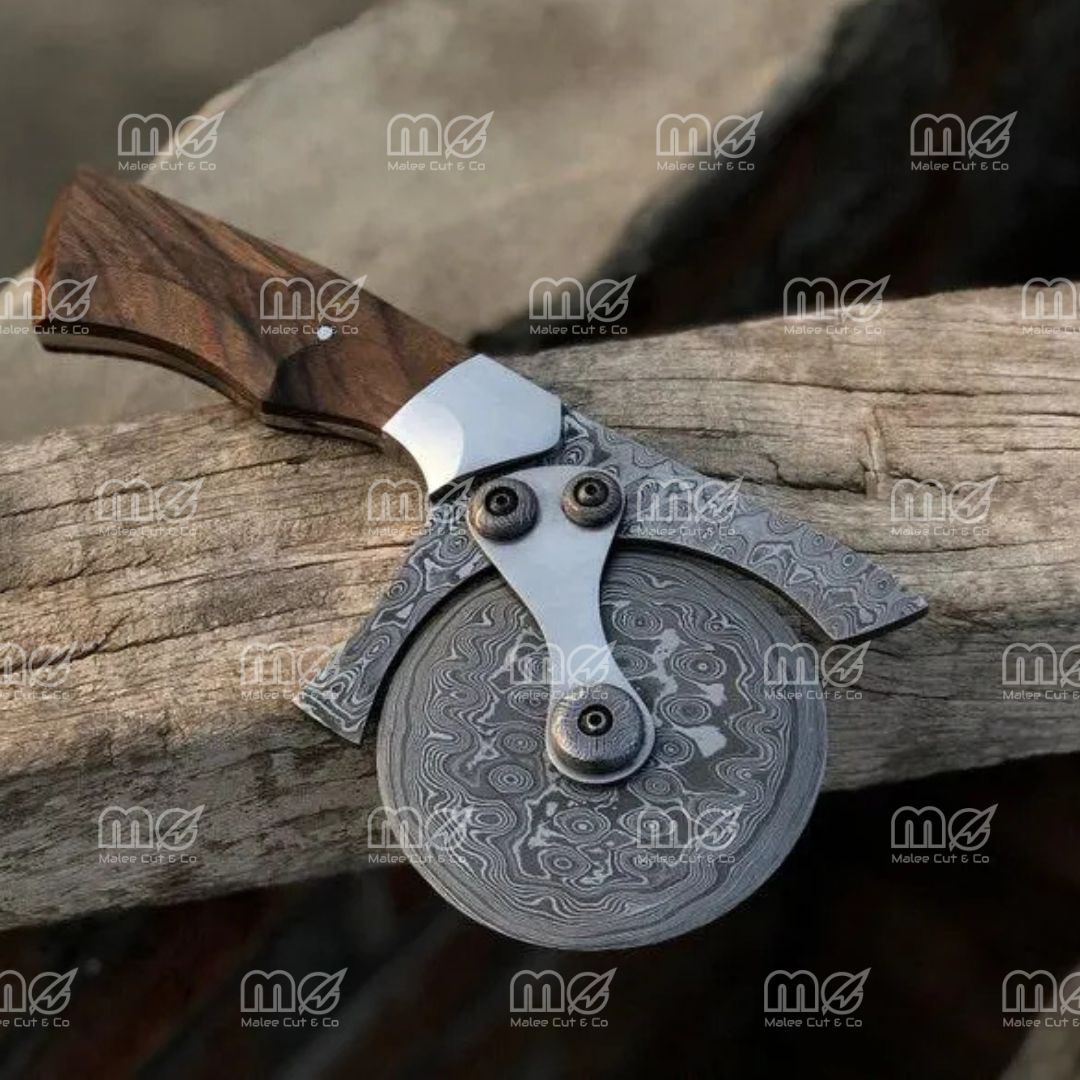 Custom Personalized Damascus Pizza Cutter – Hand Forged Pizza & Bread Slicer